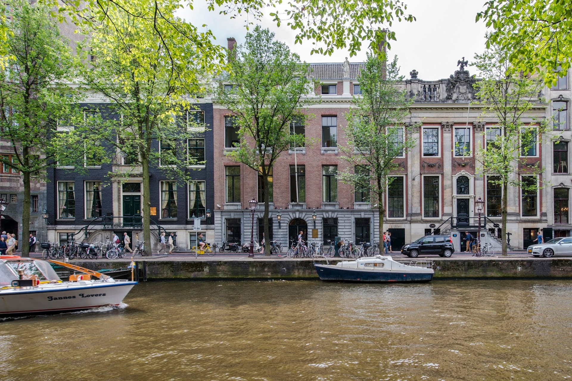 Het pand van Meijers | Canatan Advocaten aan de Herengracht 478, gezien vanaf het water